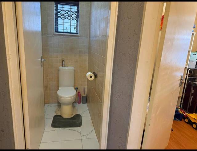 3 BEDROOM HOUSE FOR SALE IN SOUTH HILLS
